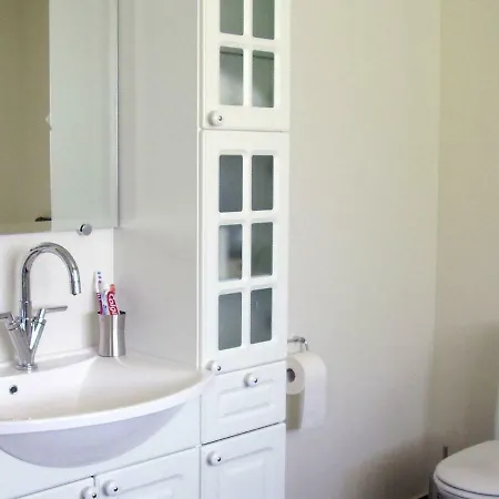 Two-bedroom Holiday In Nakskov 2 *